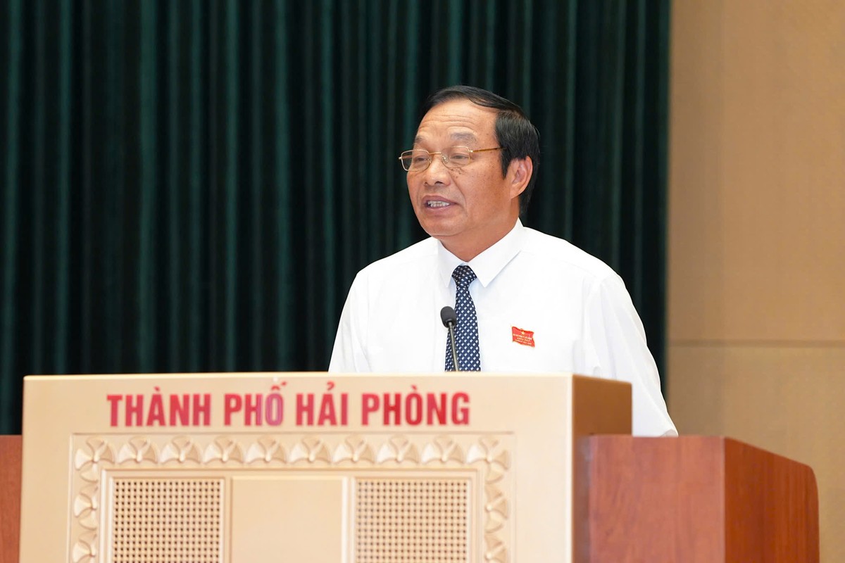 Ông Lê Văn Hiệu, Chủ tịch HĐND TP. Hải Phòng phát biểu tại Kỳ họp. Ông Lê Văn Hiệu, Chủ tịch HĐND TP. Hải Phòng phát biểu tại Kỳ họp.