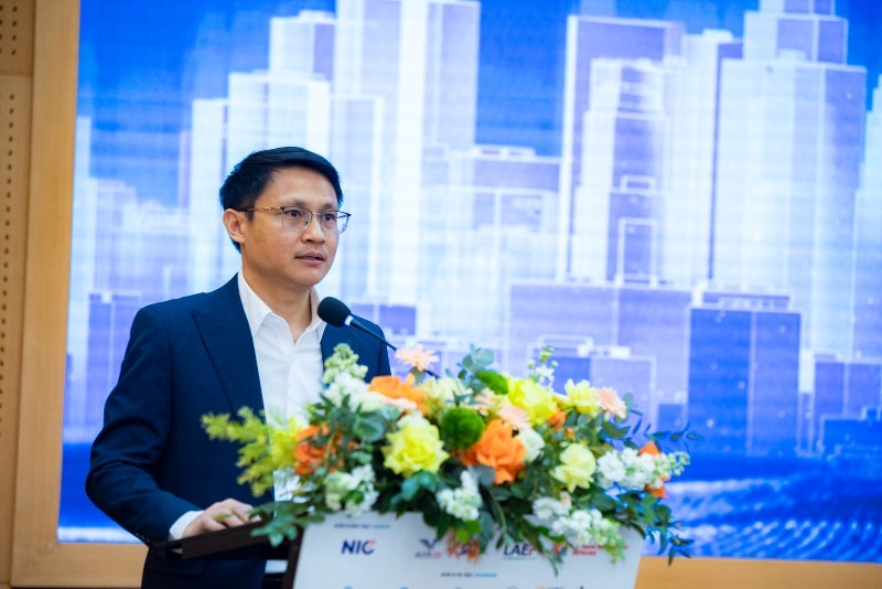 Ông Võ Xuân Hoài, Phó giám đốc NIC khẳng định kinh tế tầm thấp đang trở thành xu thế trên toàn cầu Ông Võ Xuân Hoài, Phó giám đốc NIC khẳng định kinh tế tầm thấp đang trở thành xu thế trên toàn cầu