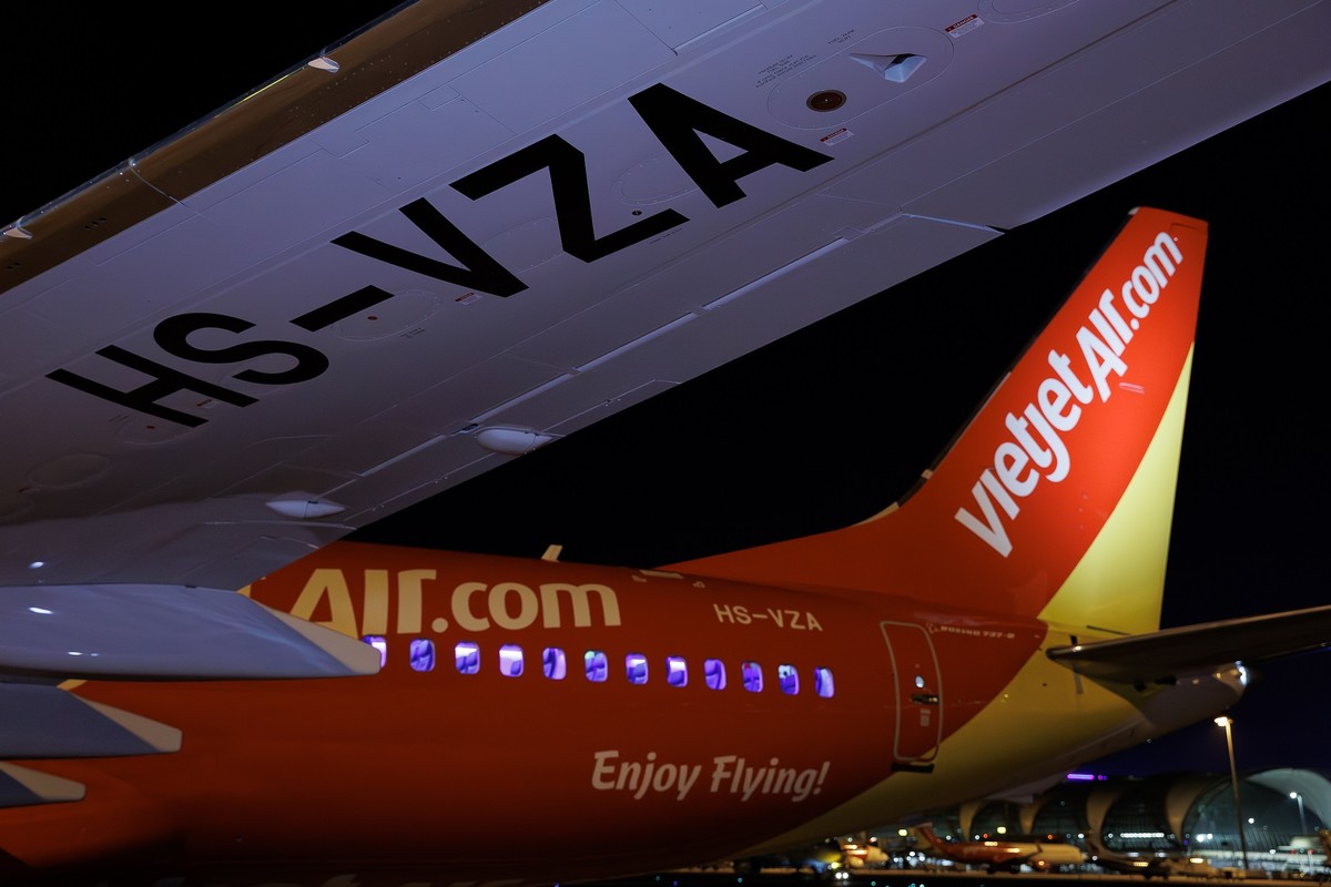 Tàu bay Boeing 737-8 hạ cánh tại Sân bay Quốc tế Suvarnabhumi, Băng Cốc