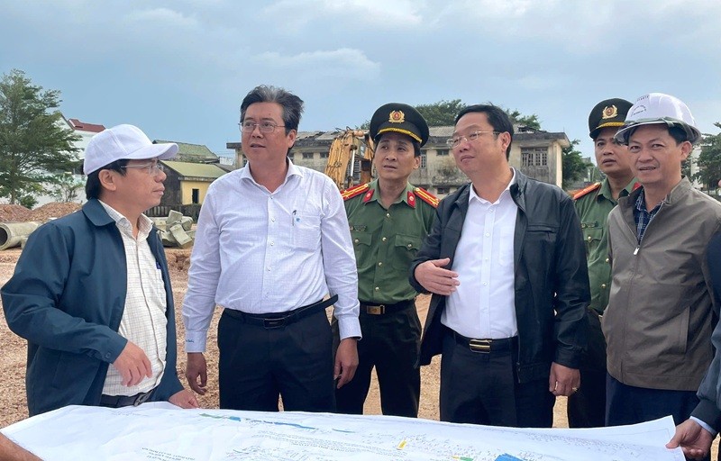 Lãnh đạo tỉnh Quảng Ngãi kiểm tra dự án Đường ven biển Dung Quất - Sa Huỳnh giai đoạn IIa, thành phần 1.