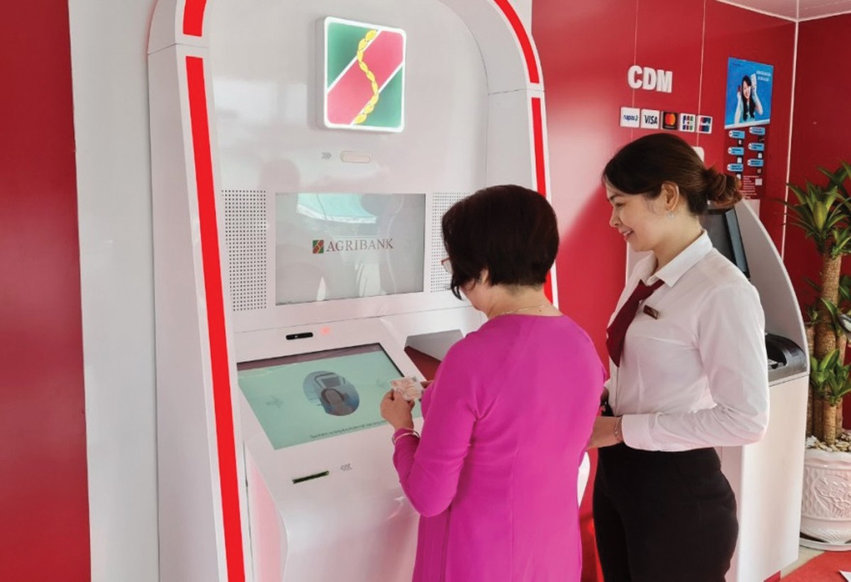 Agribank đã lắp đặt và đưa vào sử dụng gần 3.500 máy ATM/CDM, đóng góp thiết thực cho mục tiêu thanh toán không tiền mặt của Chính phủ