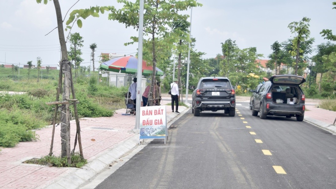 Bắt đầu từ quý IV/2025, hoạt động đấu giá đất tại Hà Nội dần sôi động trở lại. Ảnh: Thanh Vũ