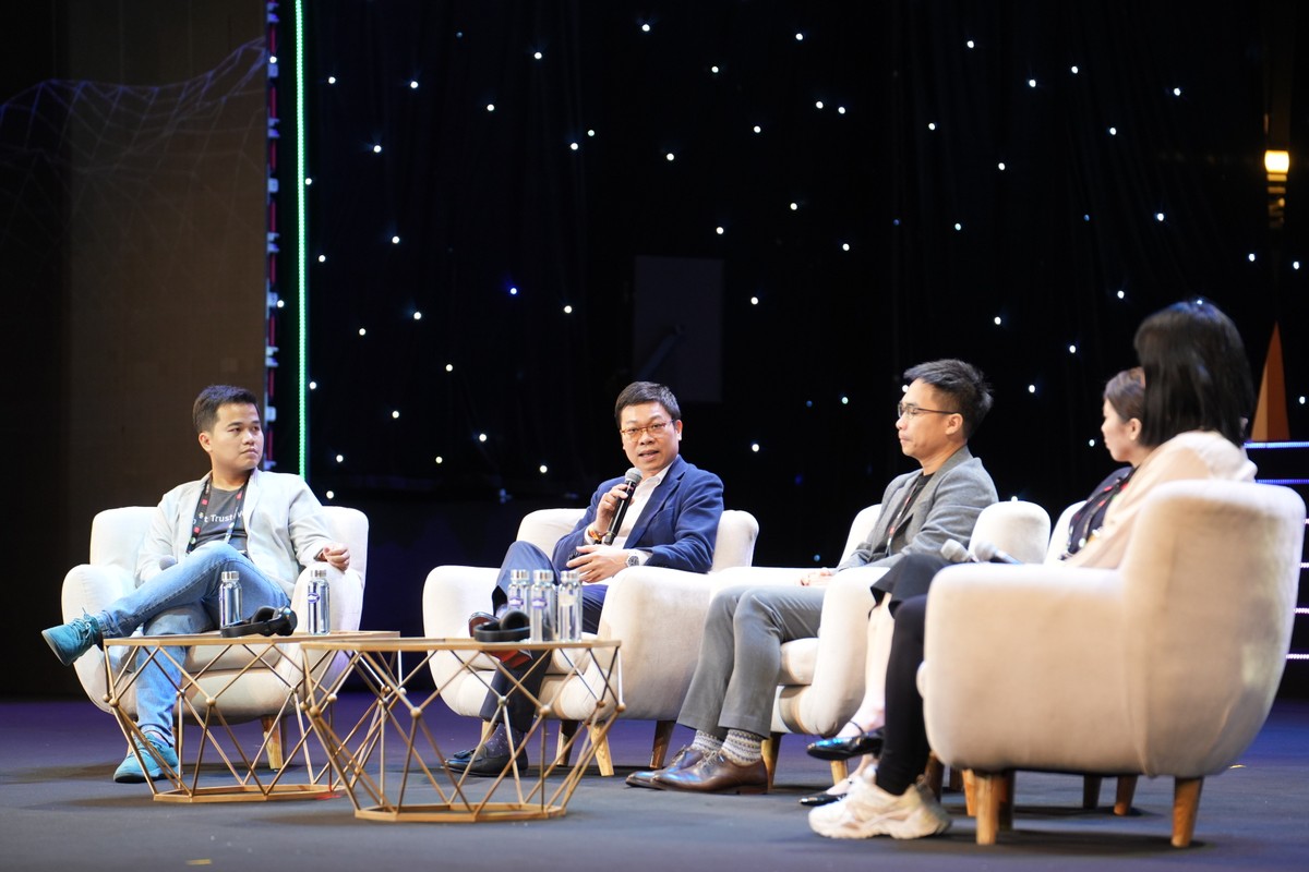 Các diễn giả đều đồng tình với quan điểm Web 3 sẽ mở ra những cơ hội chưa từng có