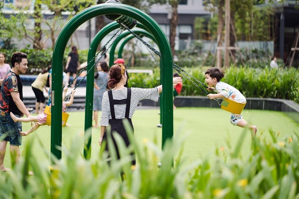 Nơi đây có cả cuộc sống sôi nổi của một cộng đồng cư dân văn minh. Nơi đây có cả cuộc sống sôi nổi của một cộng đồng cư dân văn minh.