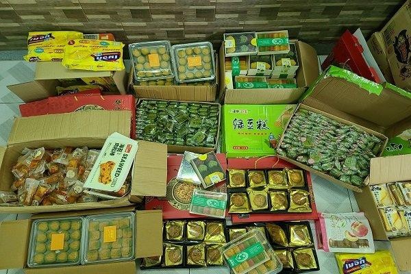 Bánh Trung thu, kẹo có nguồn gốc từ nước ngoài không có hoá đơn chứng từ. Bánh Trung thu, kẹo có nguồn gốc từ nước ngoài không có hoá đơn chứng từ.