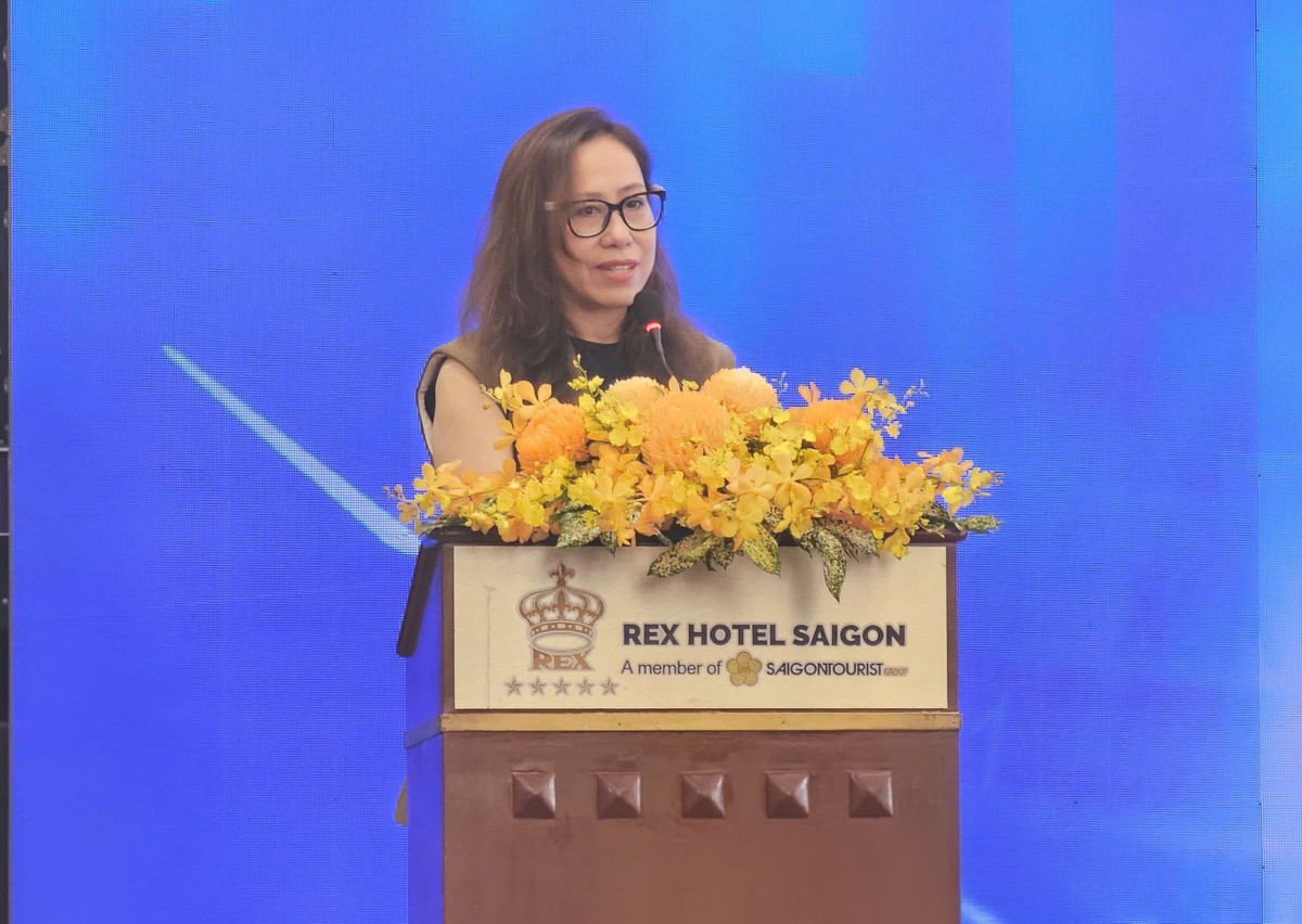 Bà Tô Thị Tường Lan, Phó tổng Thư ký Vasep chia sẻ tại diễn đàn. Bà Tô Thị Tường Lan, Phó tổng Thư ký Vasep chia sẻ tại diễn đàn.