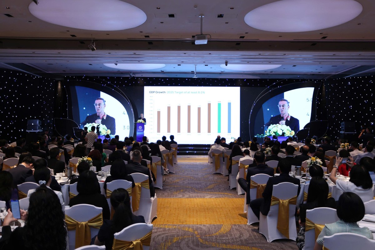 Toàn cảnh VLCA 2025 (Ảnh: Lê Toàn) Toàn cảnh VLCA 2025 (Ảnh: Lê Toàn)