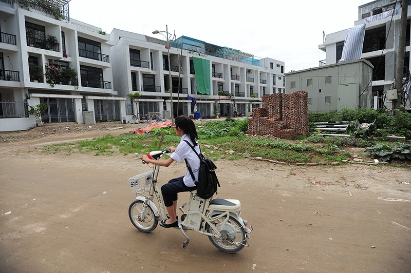 Hai sắc luật địa ốc sau 1 năm: Những điểm còn khập khiễng! ảnh 1