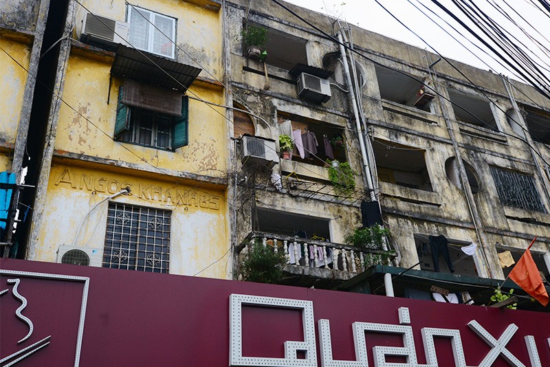 Những hình ảnh "xem cũng ghê người" tại chung cư cũ Hà Nội ảnh 8