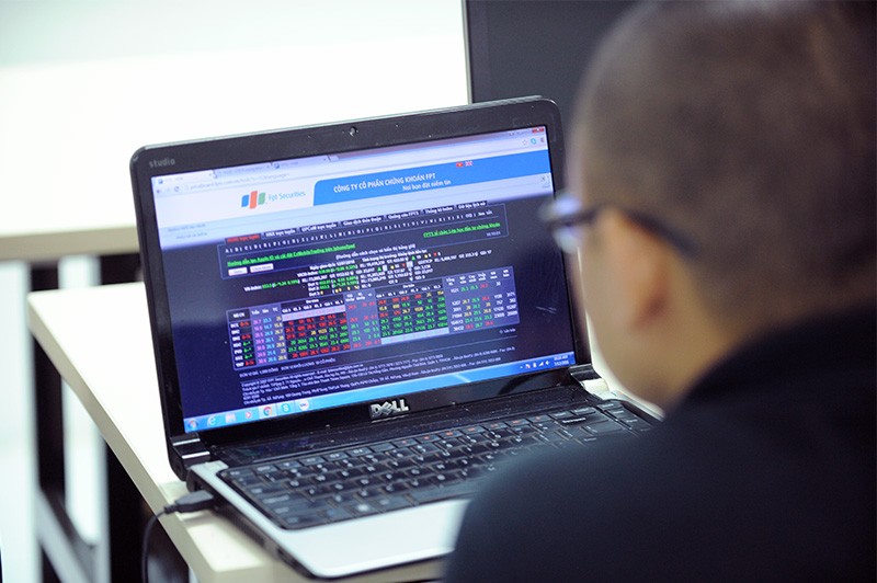 Chứng khoán cuối năm: Đà tăng vẫn còn ảnh 2