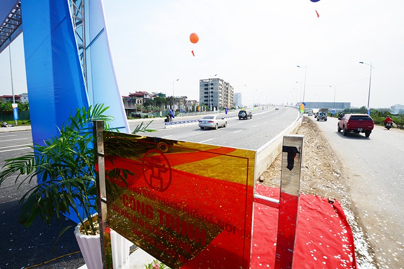 Thông xe cầu vượt “khủng” nhất Hà Nội ảnh 10