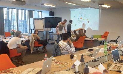 Chuyện làm nghề của nhà báo Đức ảnh 1