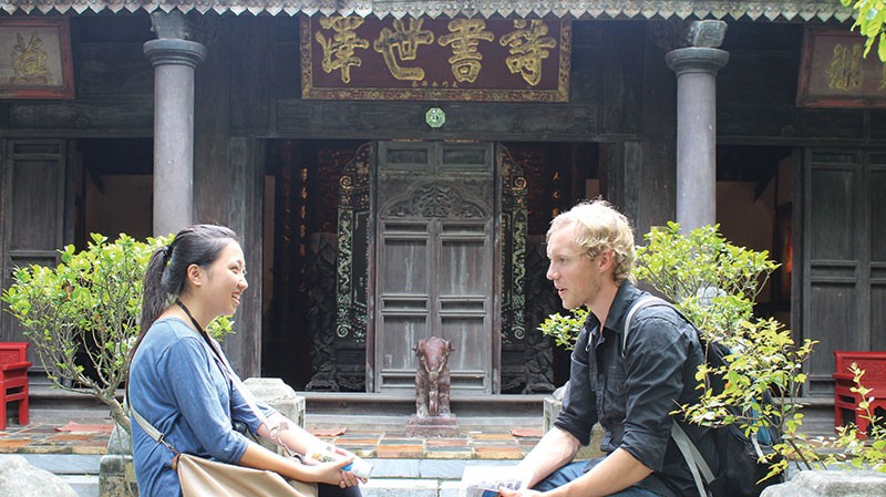 Mở cửa đón phúc ảnh 1