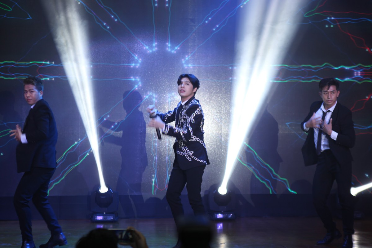 Đêm nhạc Eurowindow Star Night khuấy đảo cộng đồng fan hâm mộ Mỹ Tâm, Noo Phước Thịnh ảnh 2