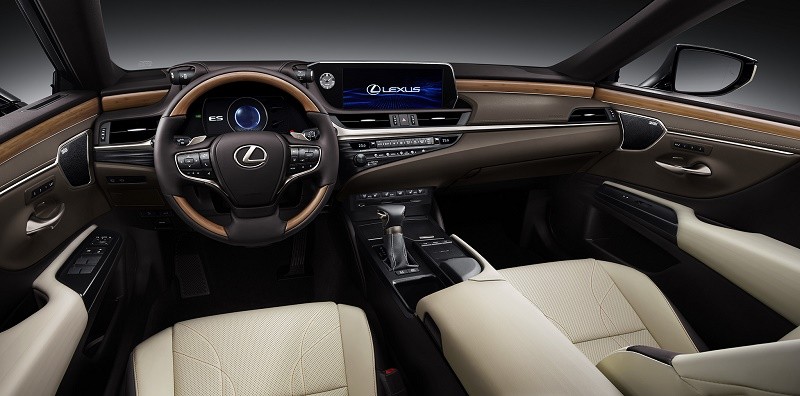 Bộ đôi Lexus LS và ES mới bắt đầu giao xe tại Việt Nam ảnh 2