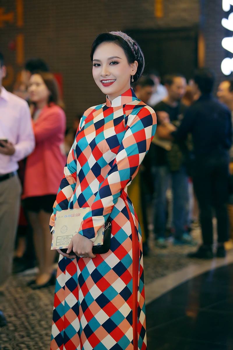 Vũ điệu gạch bông ảnh 9