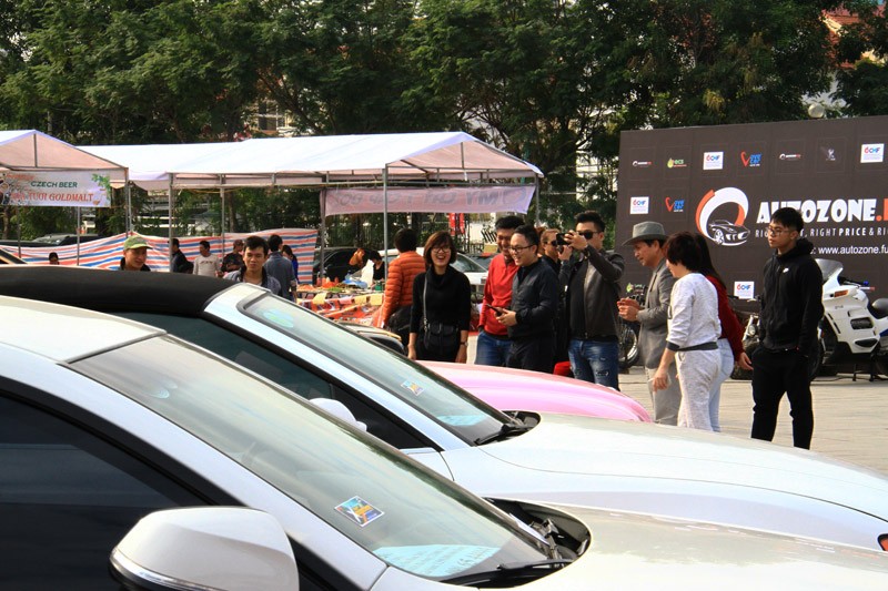 Nhiều dòng xe nổi tiếng và xe độ đình đám hội tụ tại Hà Nội ảnh 9