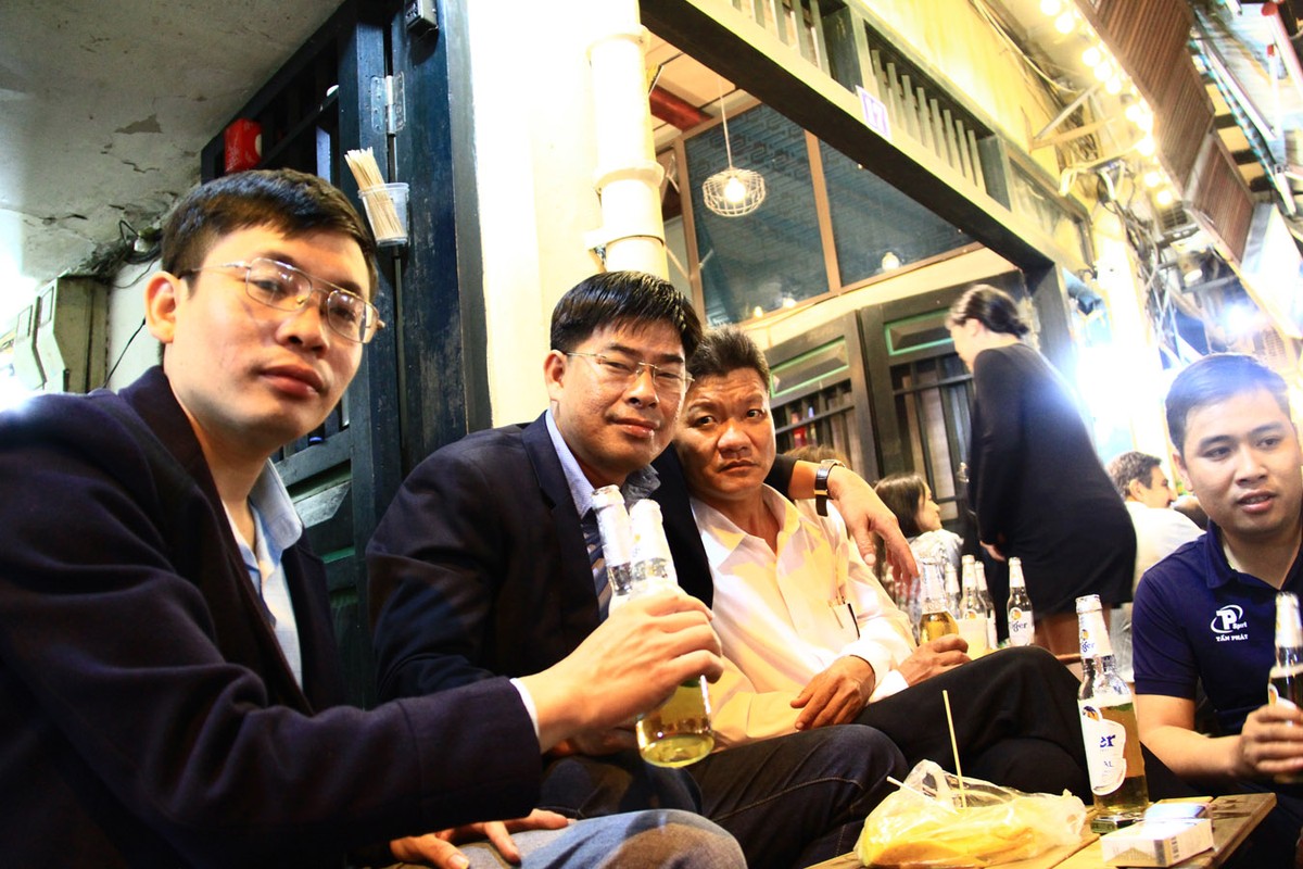 Tạ Hiện về đêm ảnh 8