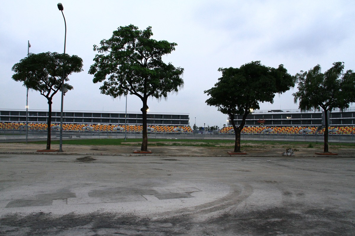 Trường đua F1 Hà Nội: Lộ diện khán đài bám đường Lê Đức Thọ ảnh 4