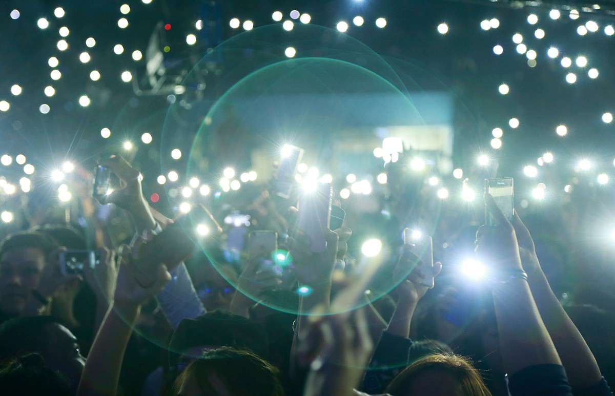 Nhớ một người chơi Rock ảnh 3