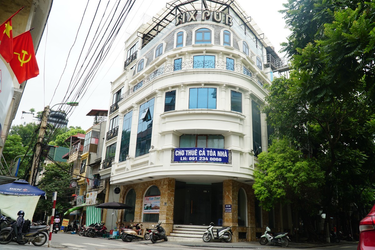 Ế ẩm vì Covid-19, chủ nhà phố cổ… xuống nước ảnh 2