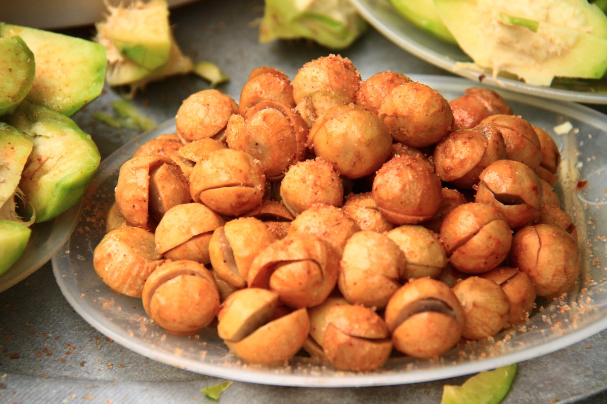 Món sấu dầm không thể thiếu mỗi độ Thu về.