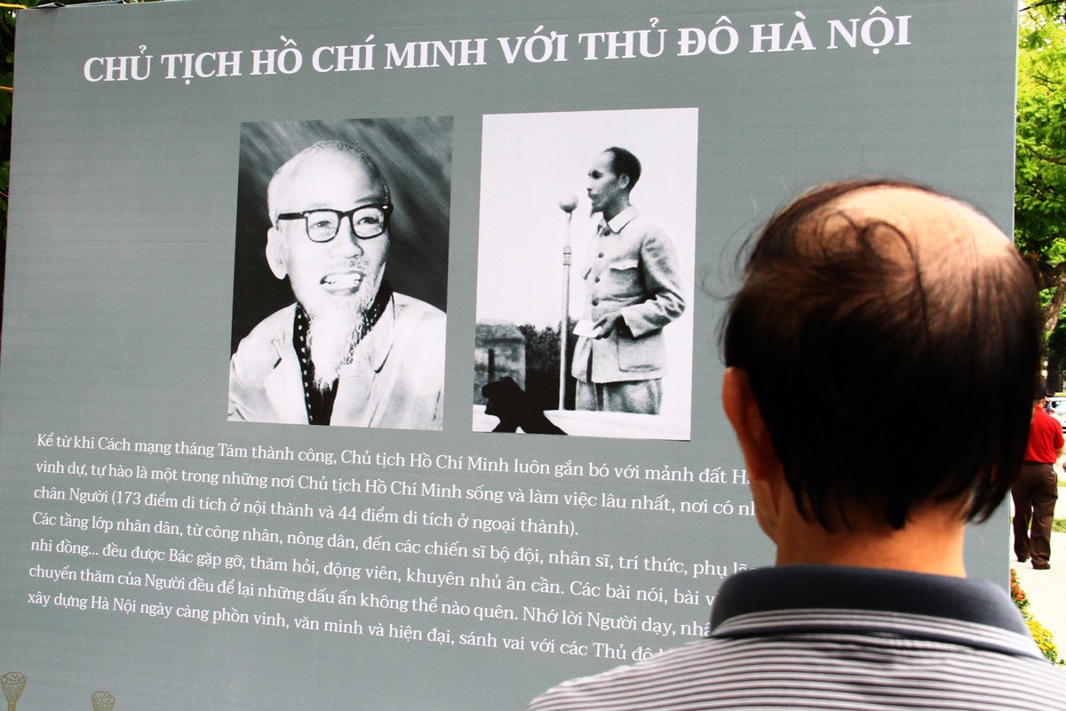 Và đọc khá kỹ. Và đọc khá kỹ.