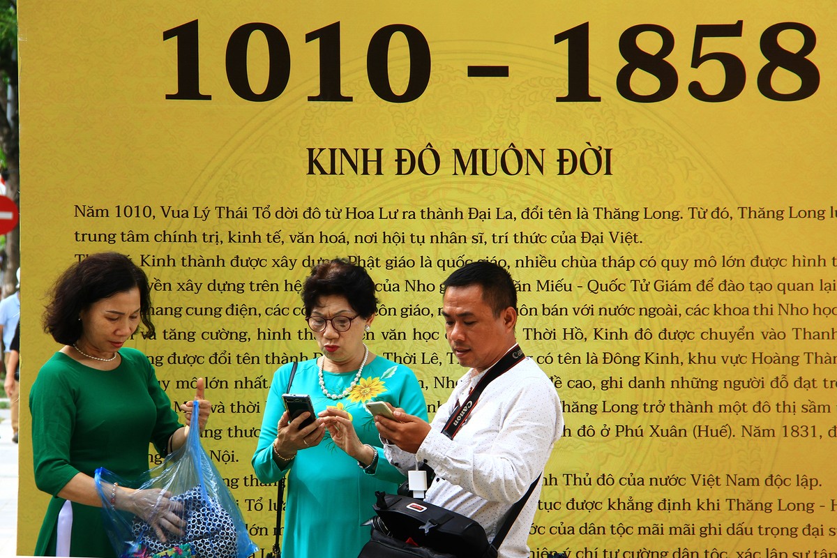 Chia sẻ ảnh ngay sau khi chụp. Chia sẻ ảnh ngay sau khi chụp.