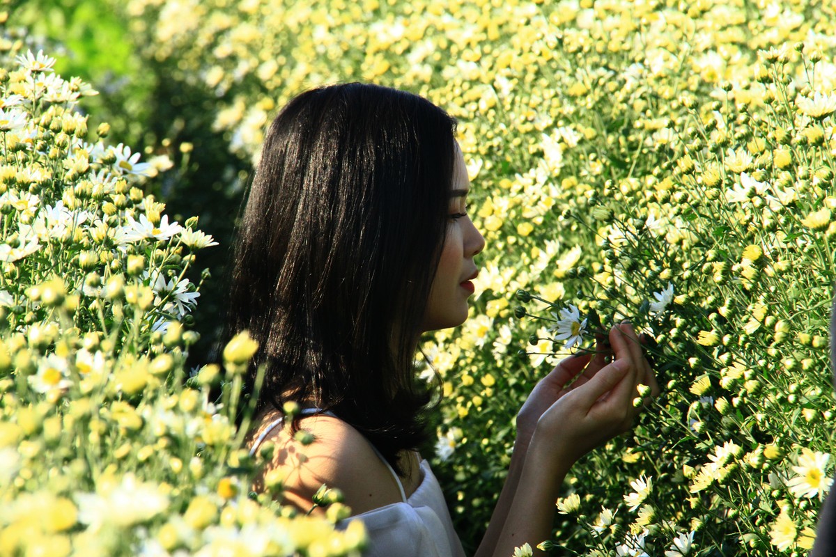 Nâng niu. Nâng niu.