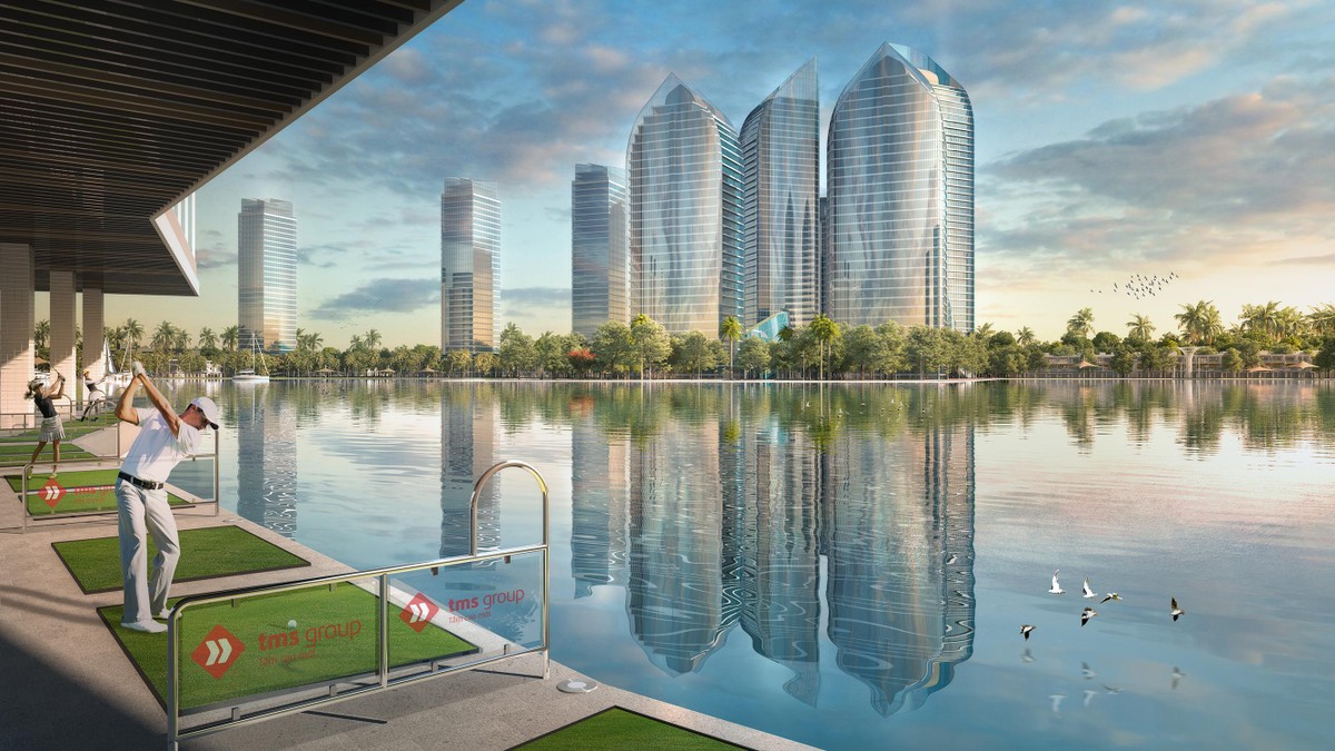 Sân tập Golf hướng ra hồ- 1 trong những tiện ích xanh tại TMS Homes Wonder World.