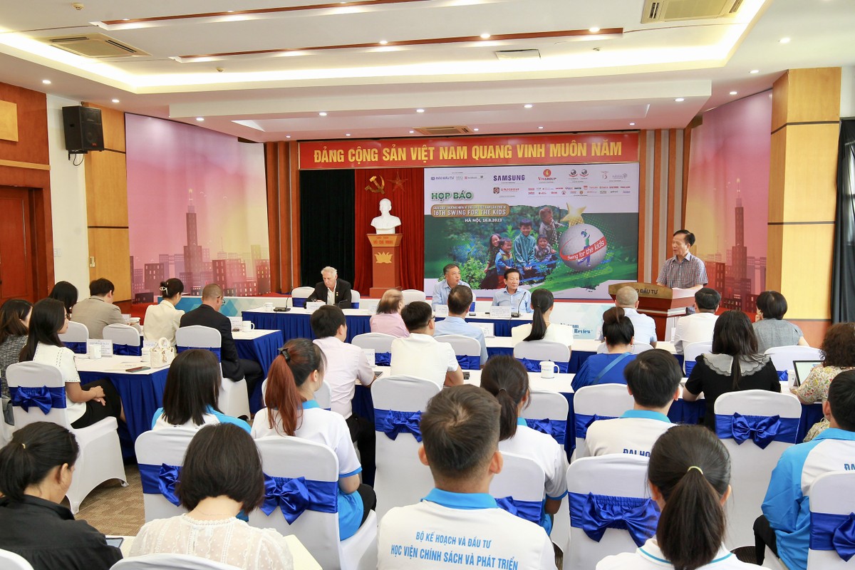 Nguyên Bộ trưởng Bộ Kế hoạch và Đầu tư Võ Hồng Phúc chia sẻ: "Trước đó môn golf bị coi là môn thể thao cho tầng lớp trên, nhưng từ khi giải xuất hiện đã mang thêm nhiều ý nghĩa nhân văn".