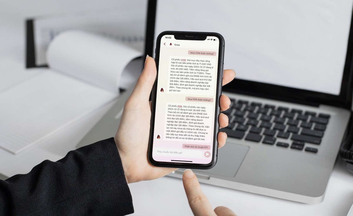 DNSE là đơn vị tiên phong xây dựng môi giới ảo Ensa tư vấn qua chatbot trên app chứng khoán. DNSE là đơn vị tiên phong xây dựng môi giới ảo Ensa tư vấn qua chatbot trên app chứng khoán.