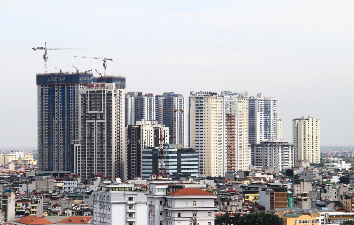 Quỹ đất nội đô hạn chế khiến nguồn cung căn hộ mới của Hà Nội chủ yếu ở vùng ngoại ô. Ảnh: Bình Minh.