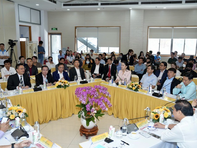 Toàn cảnh Tọa đàm “Xây dựng thương hiệu quốc gia cho nông sản Việt” của Báo Thanh Niên ngày 6.4.2023, ghi nhận nhiều quan điểm, đề xuất có trách nhiệm của các doanh nghiệp trong ngành. Nguồn: Độc lập