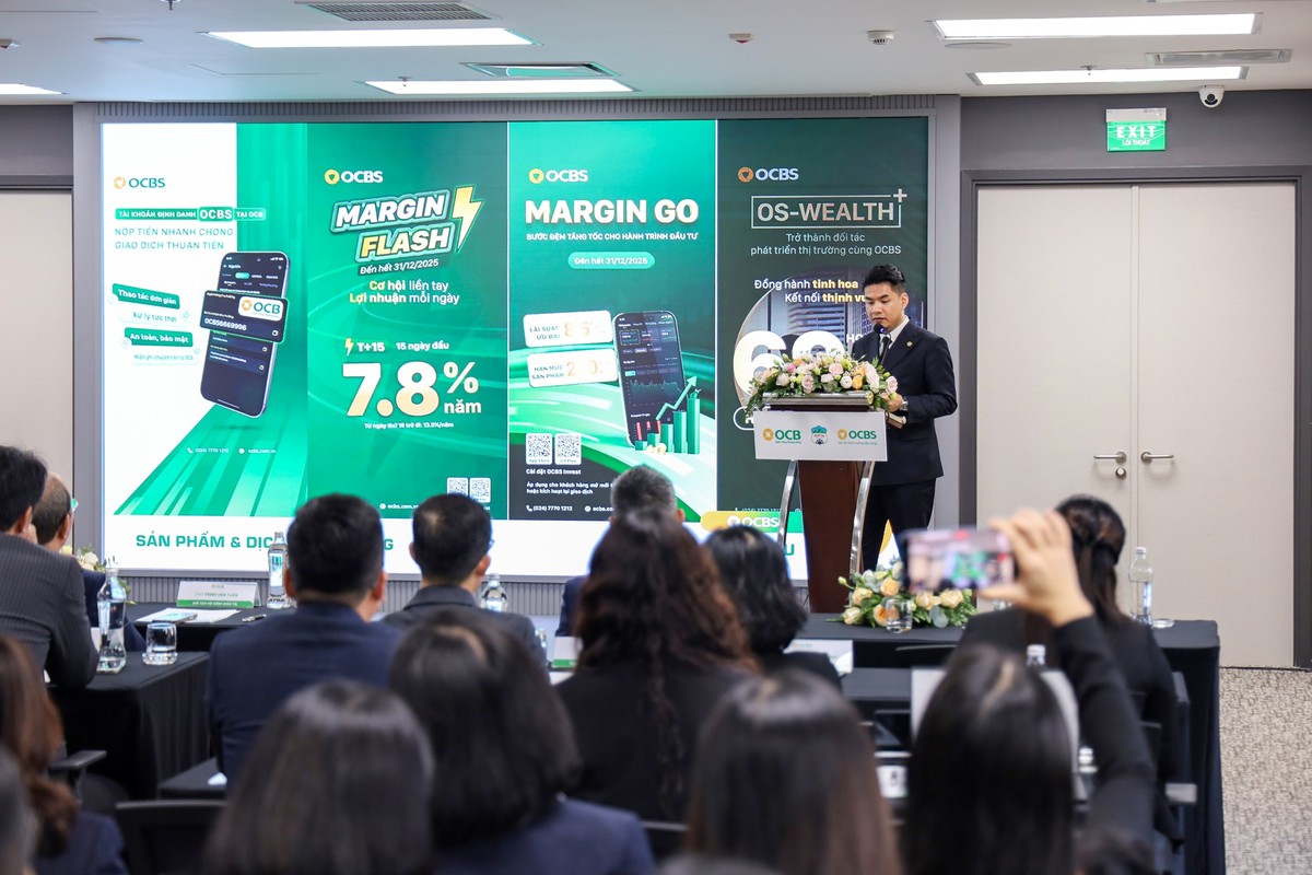 Ông Nguyễn Đức Quân Tùng – Thành viên HĐQT kiêm Tổng Giám đốc OCBS chia sẻ tại sự kiện