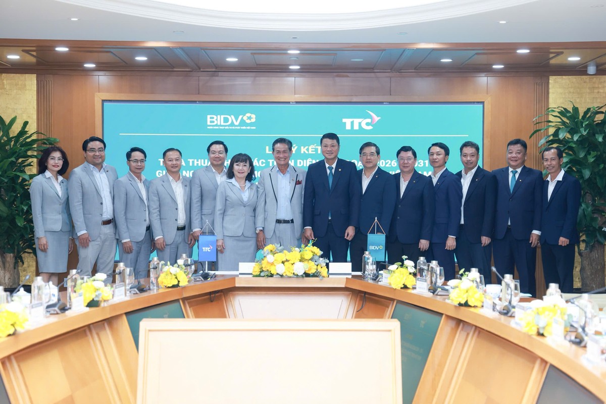 Ban lãnh đạo Tập đoàn TTC và BIDV tại buổi ký kết