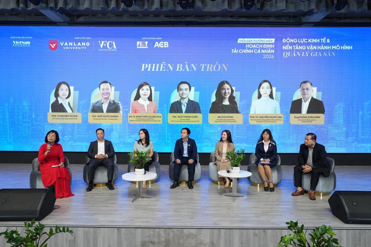 Bàn tròn tại Diễn đàn thường niên Hoạch định Tài chính Cá nhân 2026 tổ chức ngày 3/10.