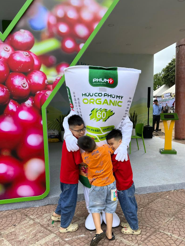 Gian hàng Phú Mỹ tại Lễ hội cà phê Buôn Mê Thuột