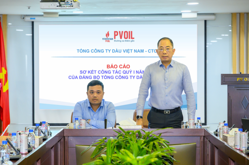 Ông Cao Hoài Dương – Bí thư Đảng ủy, Chủ tịch HĐQT PVOIL chỉ đạo Hội nghị