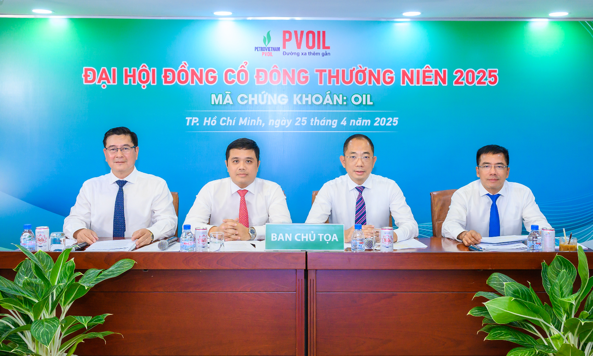 Ban Chủ tọa điều hành đại hội