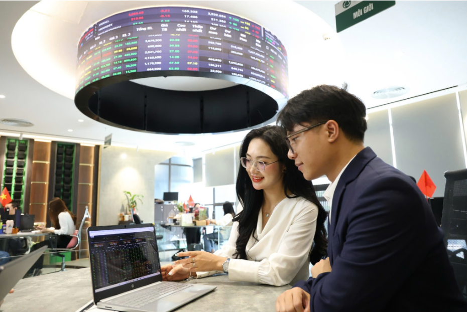 Nhà đầu tư Việt không thua vì thị trường quá khó. Họ thua vì đang đầu tư bằng cảm xúc.