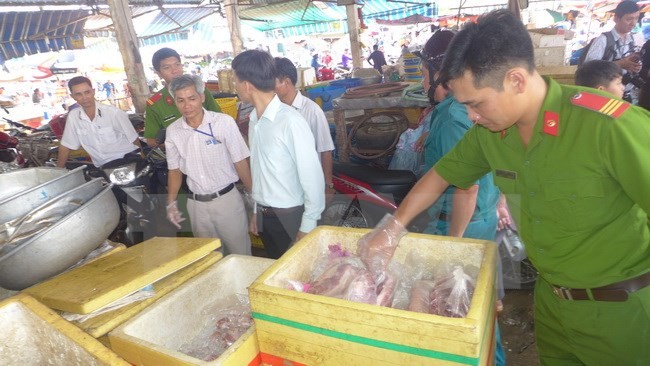 Rùng mình trước kho chứa 700kg thịt thối tại Bình Phước ảnh 1