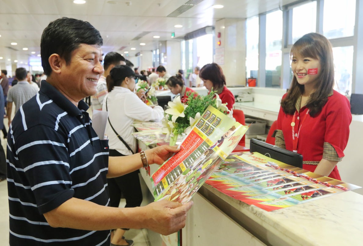 Vietjet tặng hành khách lịch thi đấu Euro 2016 ảnh 1