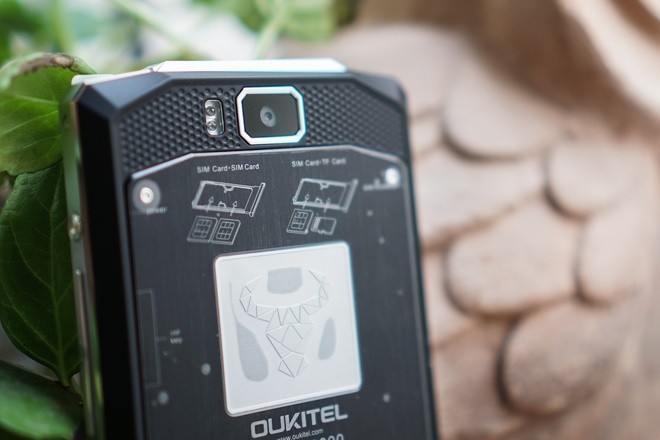 Smartphone pin lớn nhất thế giới về Việt Nam, giá 5 triệu đồng ảnh 11