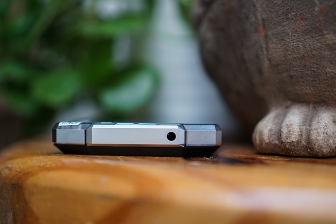 Smartphone pin lớn nhất thế giới về Việt Nam, giá 5 triệu đồng ảnh 7