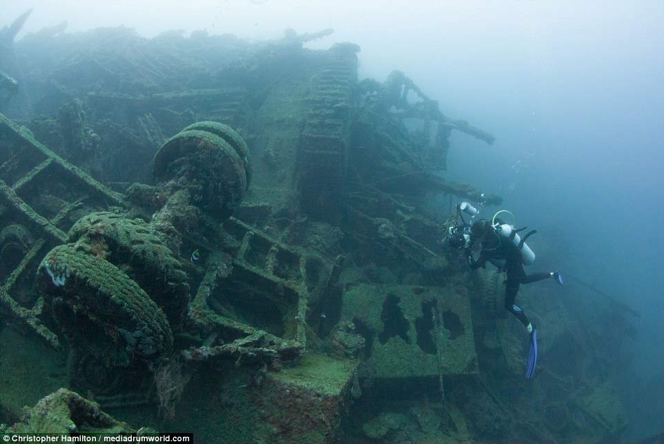 Khám phá “kho báu” của Mỹ dưới đáy Thái Bình Dương ảnh 1