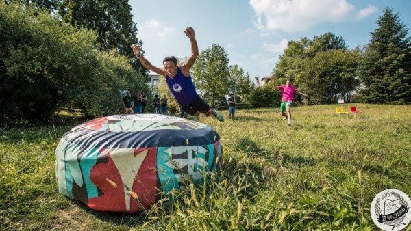 Độc đáo cuộc thi “vô địch trốn tìm quốc tế” ảnh 1