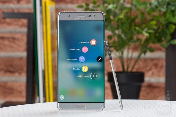 Sau Galaxy Note7, đến lượt iPhone 7 phát nổ? ảnh 1