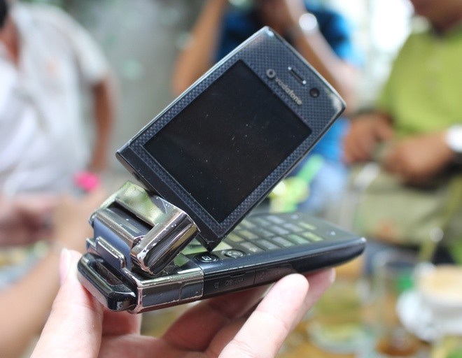 Chơi điện thoại Nhật cổ tại Sài Gòn ảnh 4