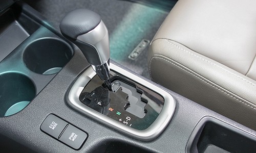 Toyota Hilux 2016 giá từ 697 triệu, quyết đấu Ford Ranger ảnh 5